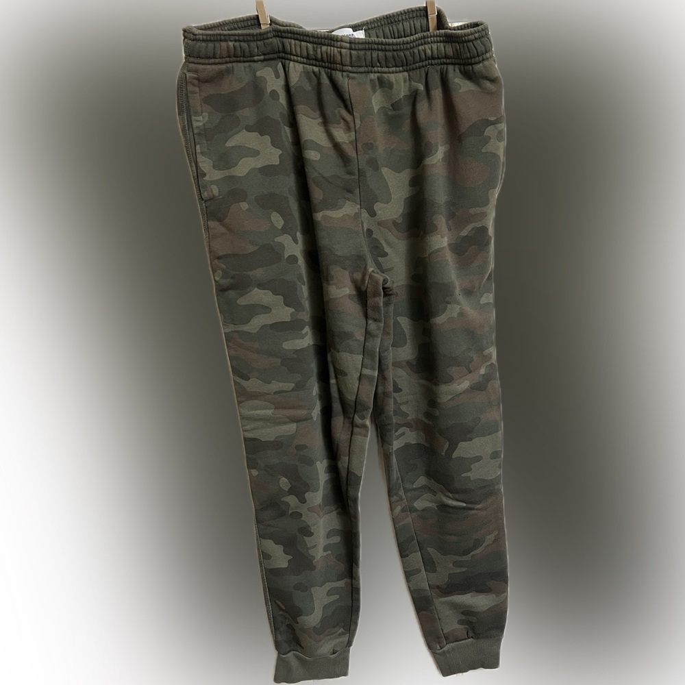 Camouflage jogger sweatpants